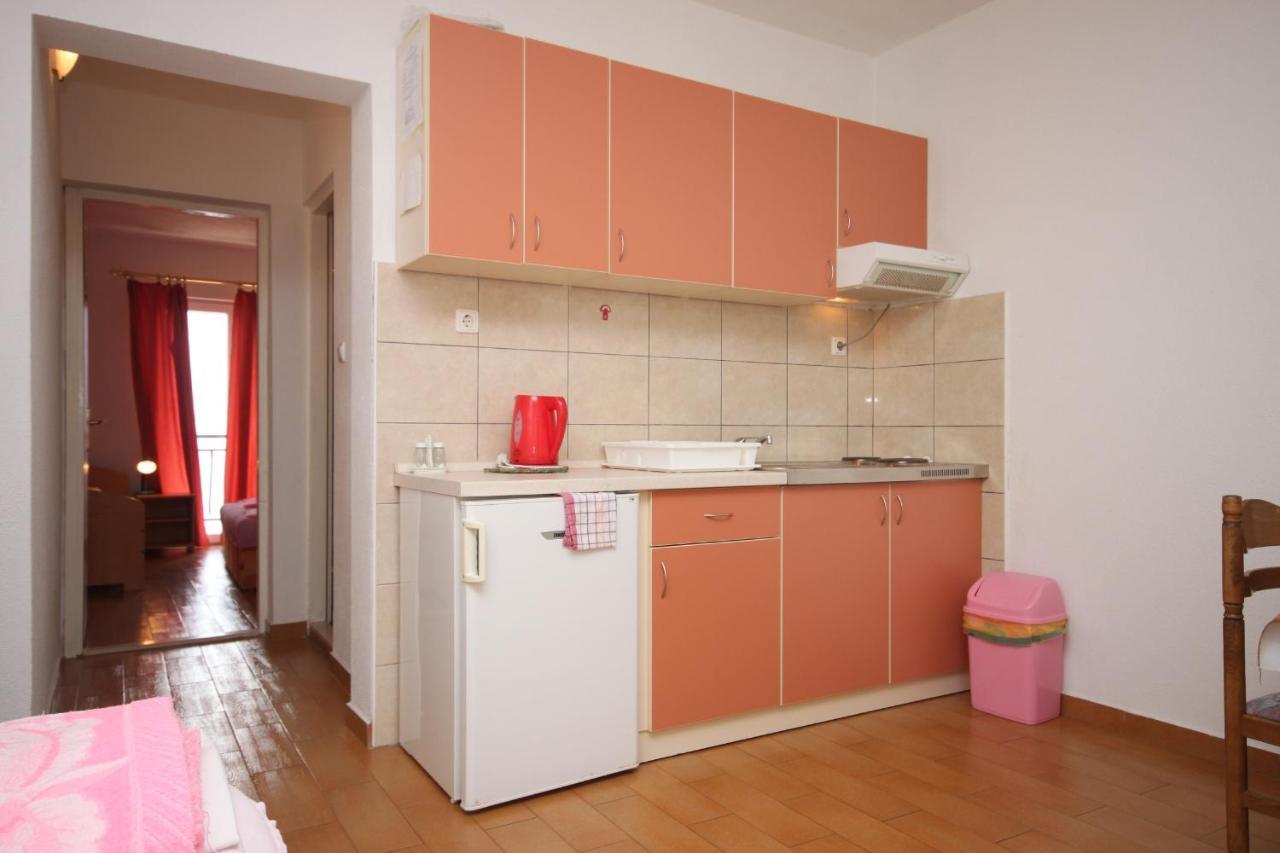 Apartments With A Parking Space Zivogosce - Porat, Makarska - 6700 Igrane Exterior photo